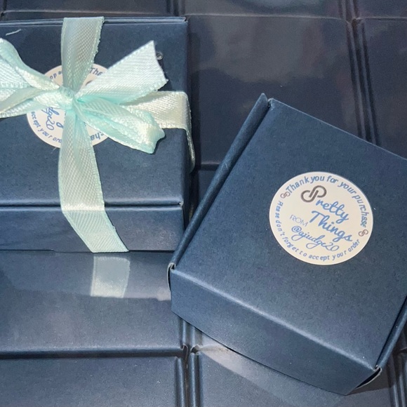 Gift Box Jewelry box +custom stickers may have ribbon for gift jewelry accessory - Picture 12 of 16